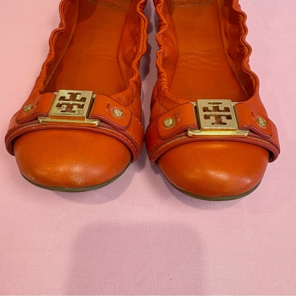 Tory Burch Orange Reva Flats Size 6.5 - Picture 4 of 7